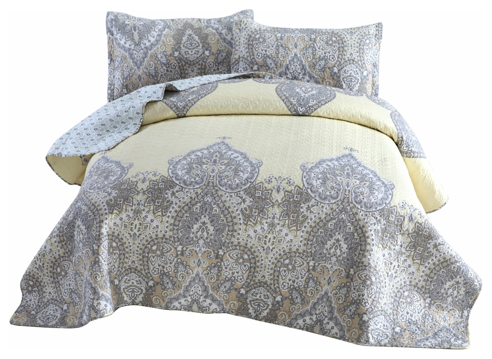Bohemian Pale Daffodil Quilted Coverlet Bedspread Set Light