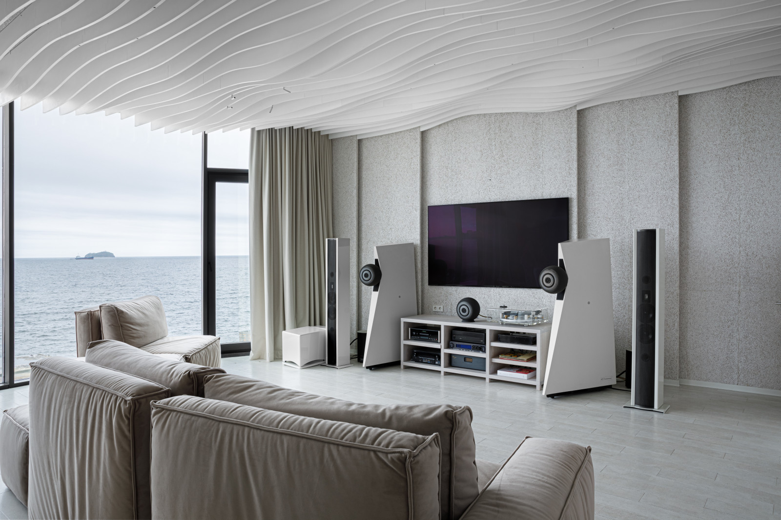 Реализованный проект Таунхауса (день) по ул. Бархатная г. Владивосток