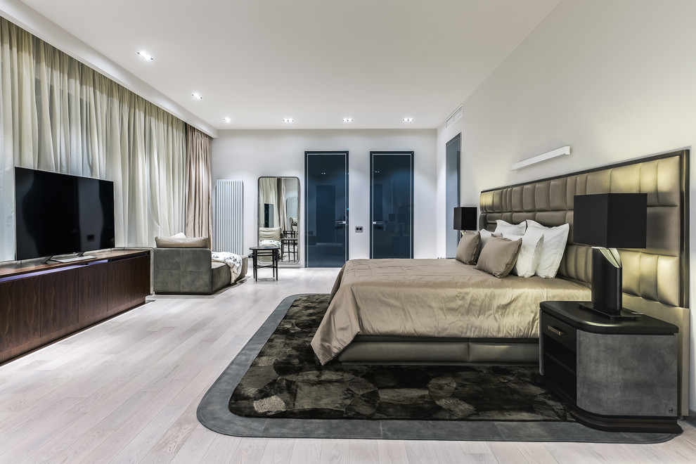 Просторный загородный дом в современном стиле