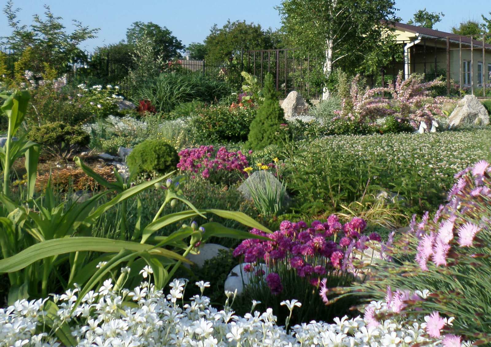 Сад над морем.