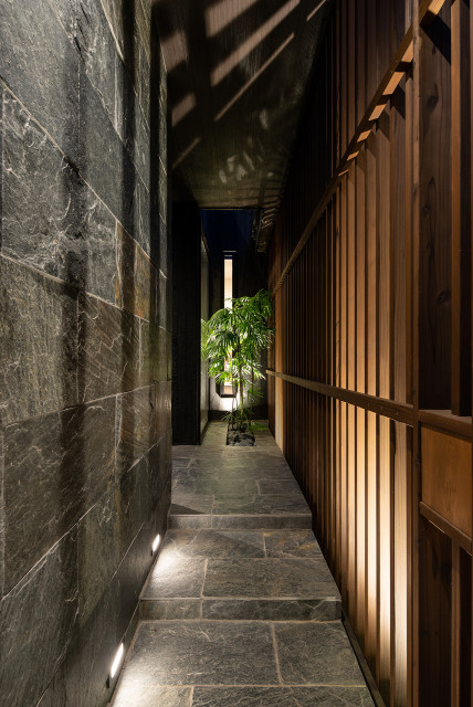 エントランス moderno-ingresso
