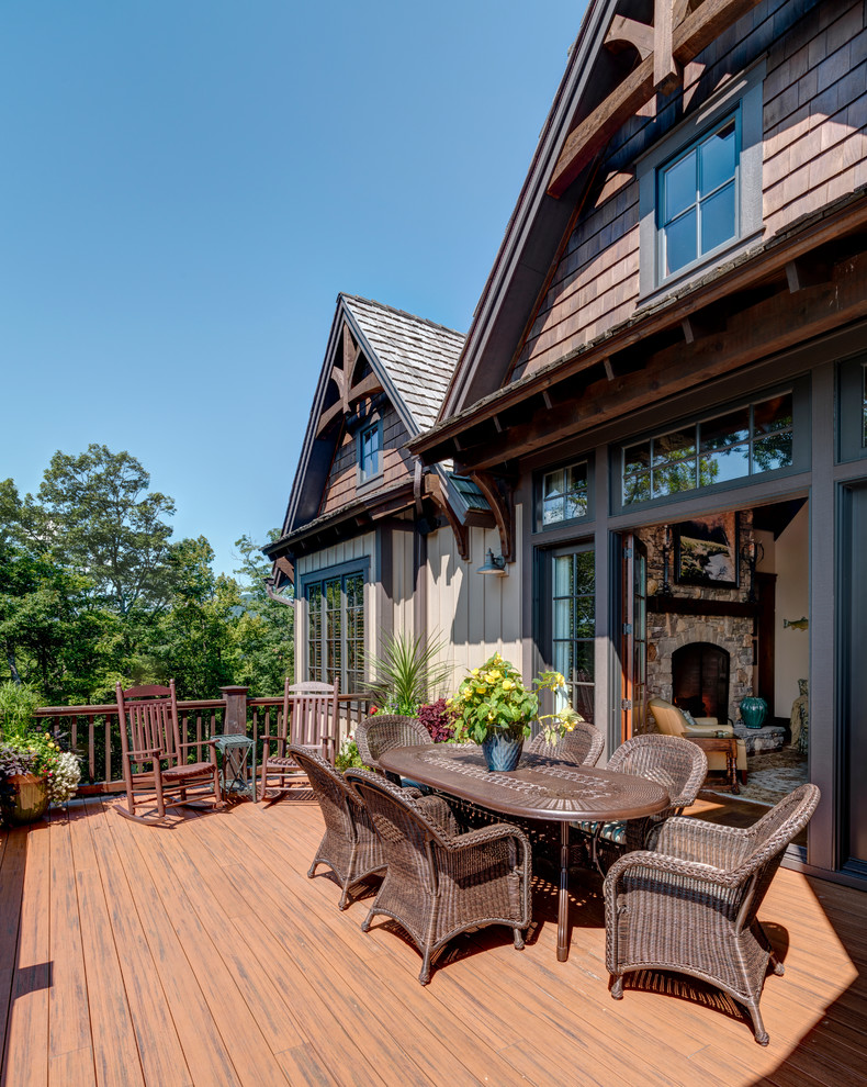 This is an example of a transitional deck in Charlotte.