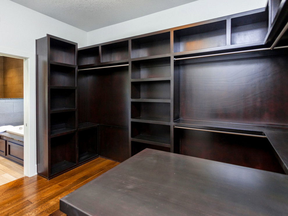 Walk in Pantries and Walk in Closets