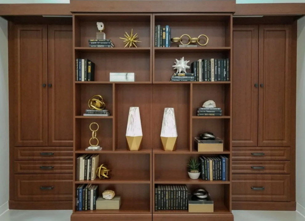 Example of a transitional home design design in Miami