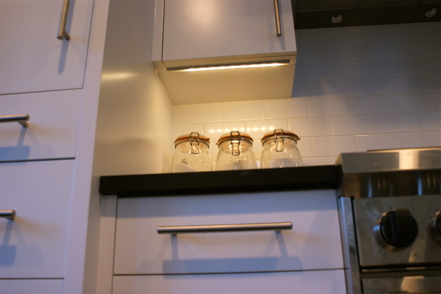 Hafele Led Undercabinet Lights Modern Kitchen New York By