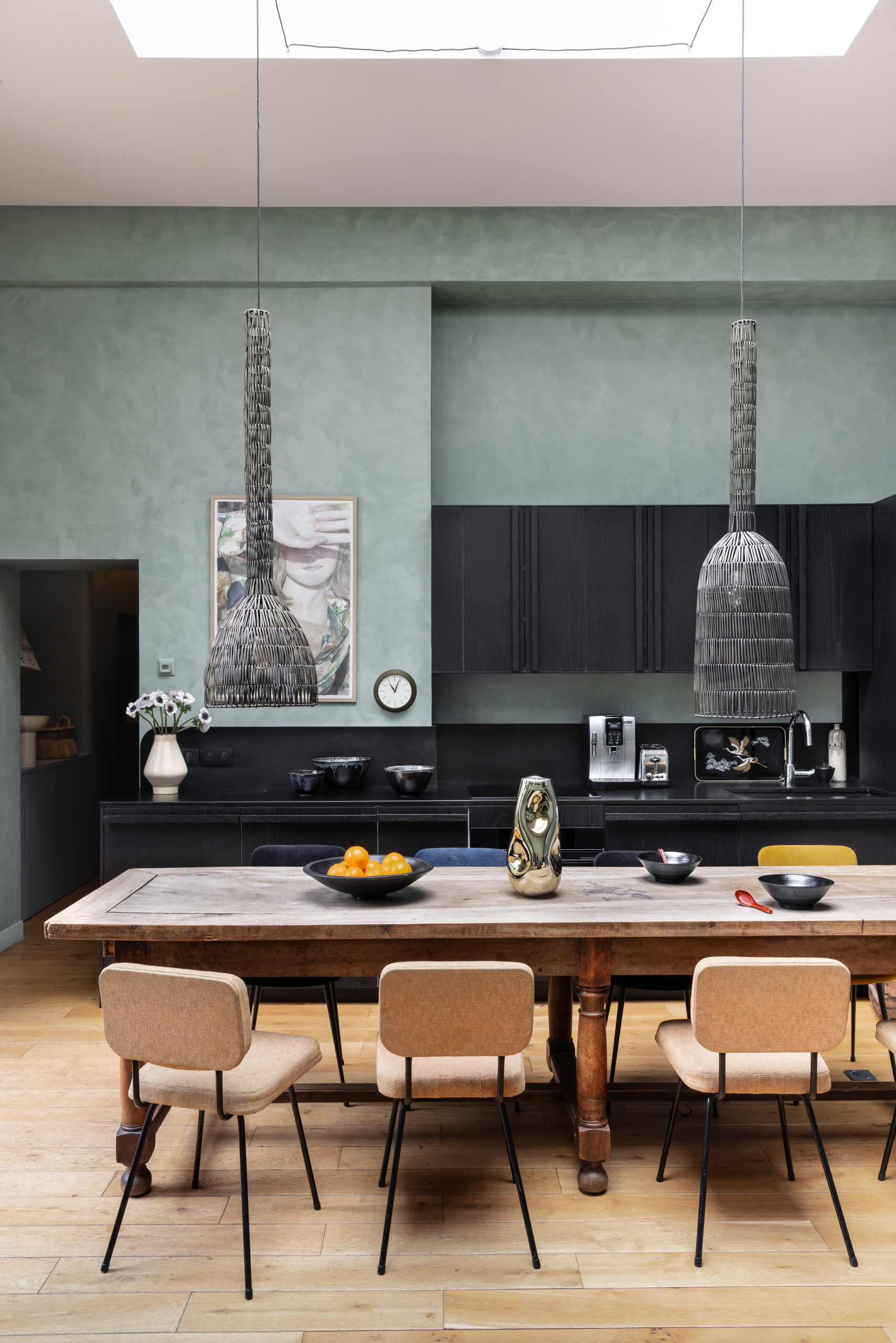 Réinvention d’un loft familial atypique de 130 m² à Paris 10e