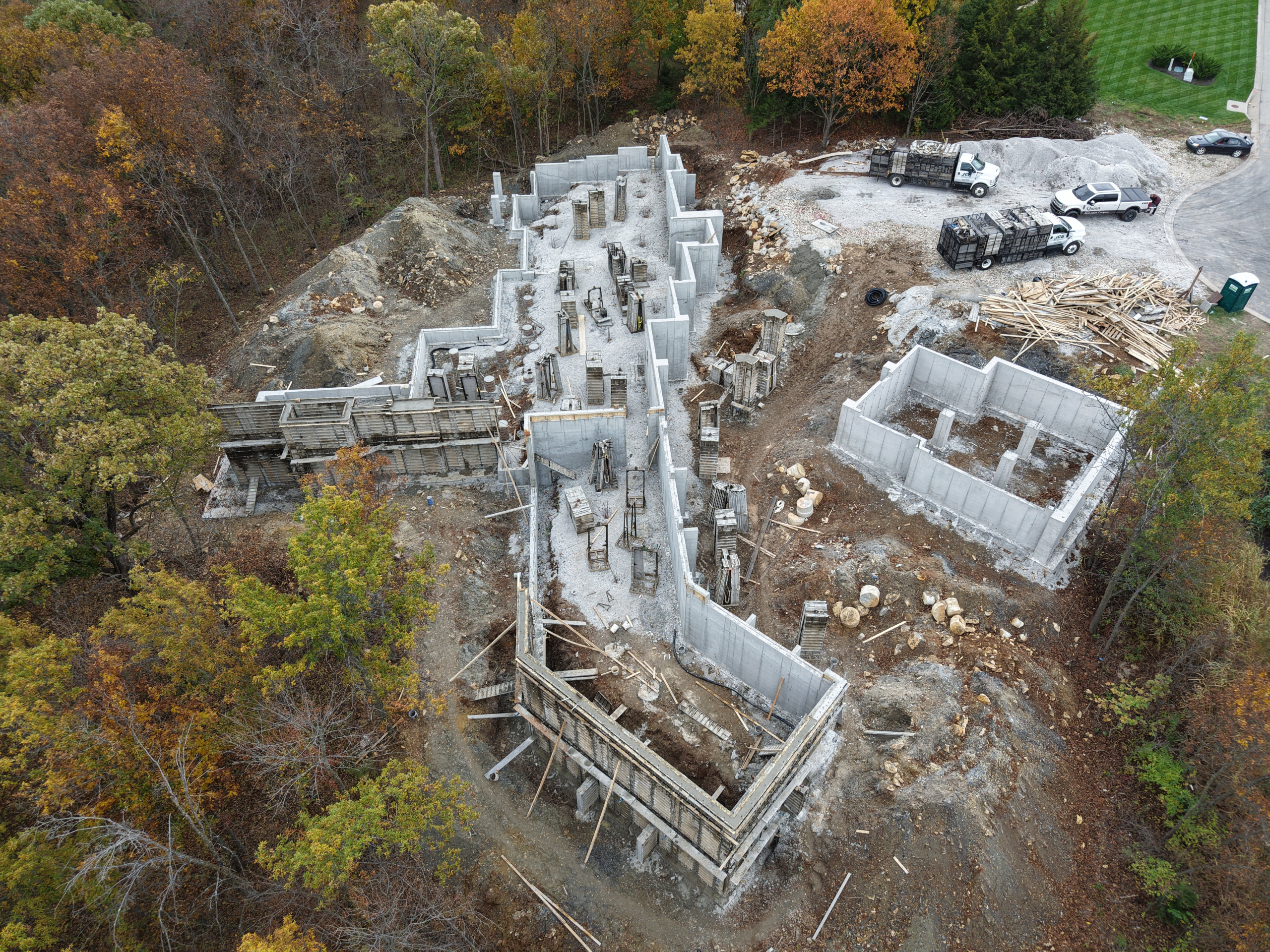 Loch Lloyd Custom Build