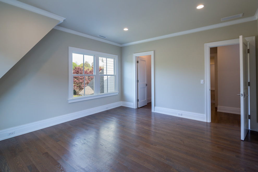 Inspiration for a modern home design remodel in New York