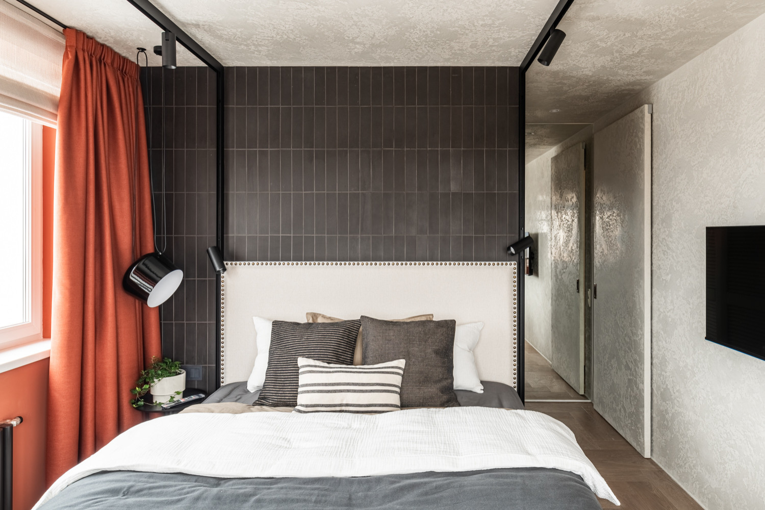 Спальня с огоньком