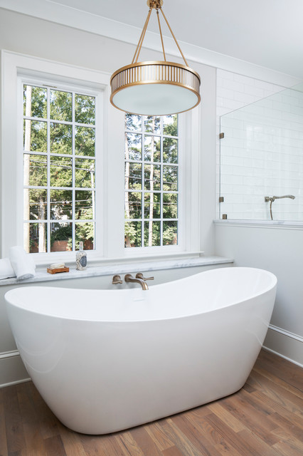 Master Bath nyklassisk-badrum