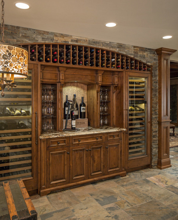 This is an example of a traditional home bar in Omaha.