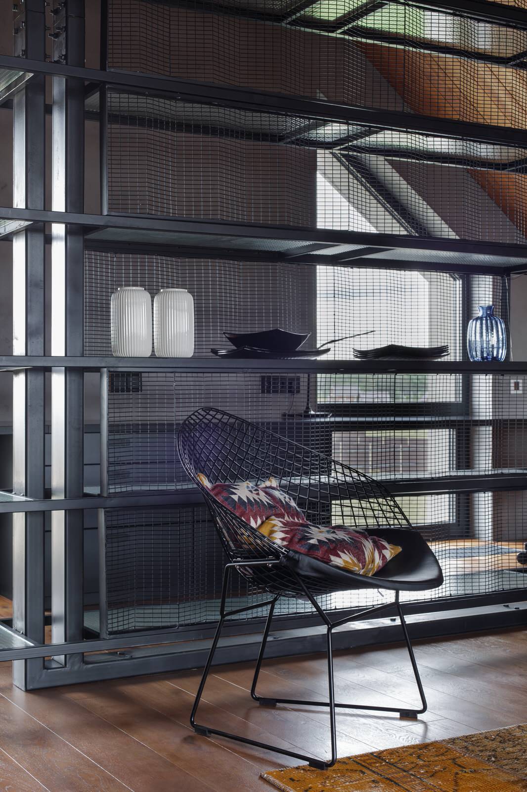 Мансарда с сетчатым баром для ТВ-программы "Дачный ответ"