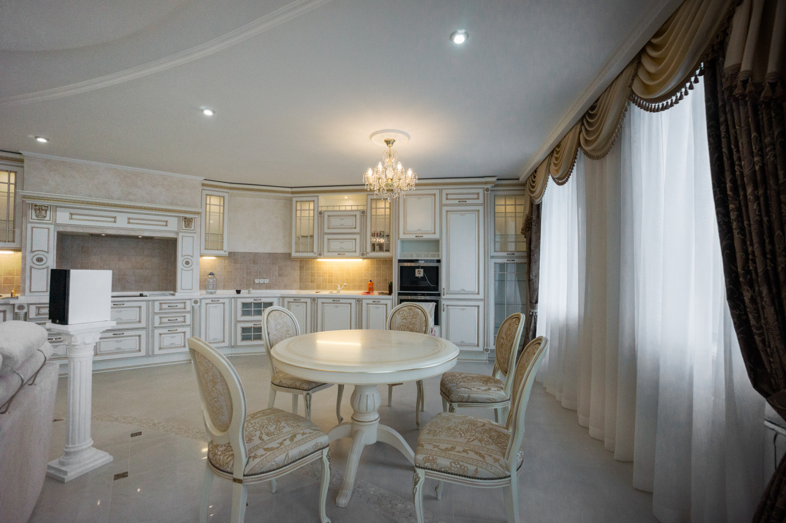 ROCK в окружении классики