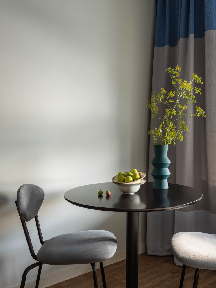 Студия 2. Обеденная группа