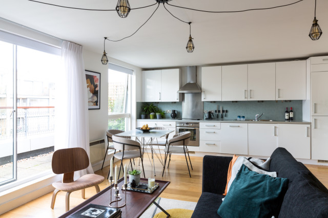 Shorditch Bachelor Pad modern-vardagsrum