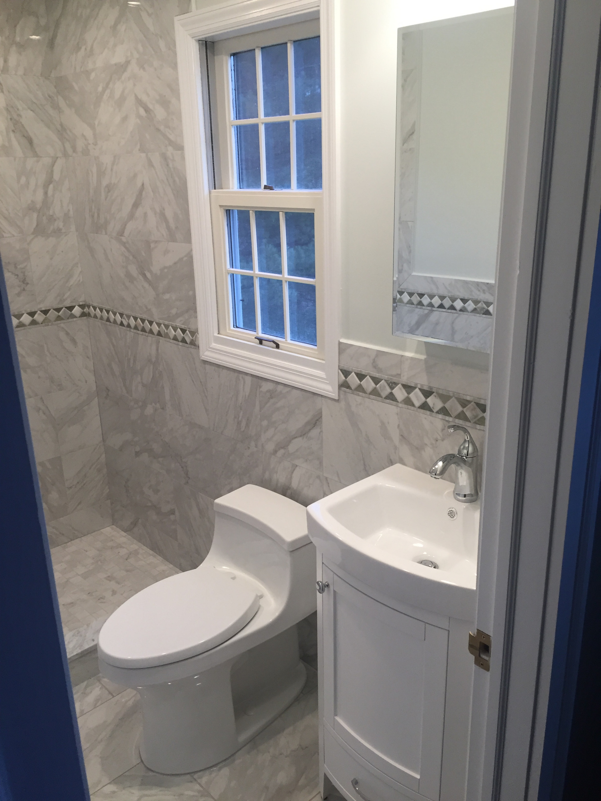 Flink's guest bathroom -  White Plains