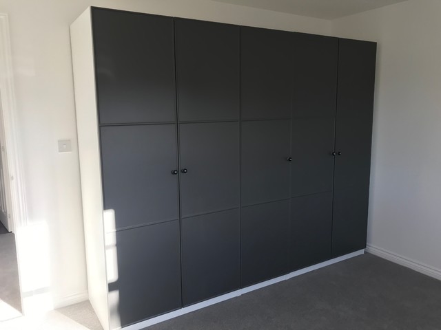 Pax wardrobe modern-sovrum