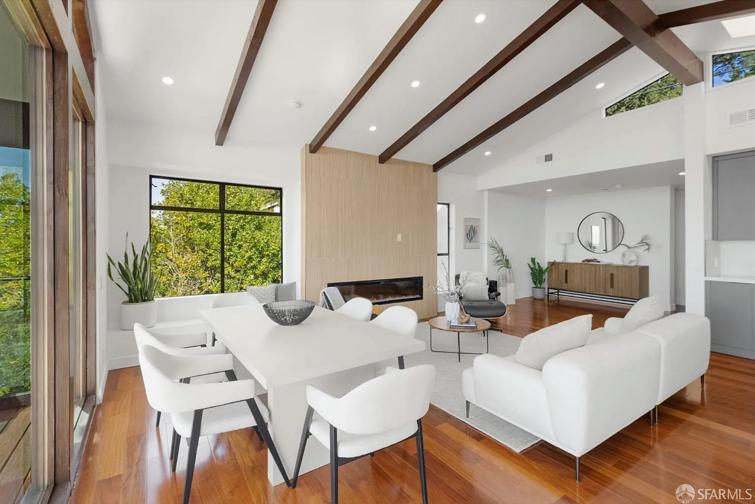 Open Concept Cathedral Kitchen