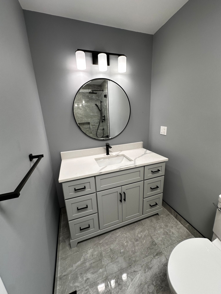 West Graham Place - Traditional Bathroom - London, ON