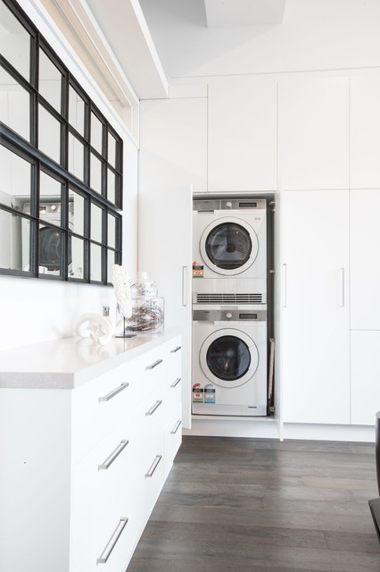 Flinders Street, Apartment Renovation contemporary-utility-room