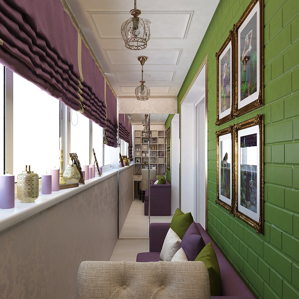 Спальня и балкон в классическом стиле