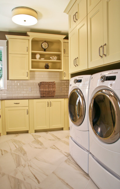 Beyer american-traditional-utility-room