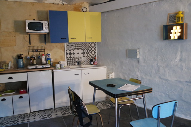 Studio Locatif eclectic-kitchen