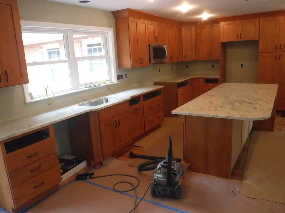 Transitional kitchen photo in Baltimore