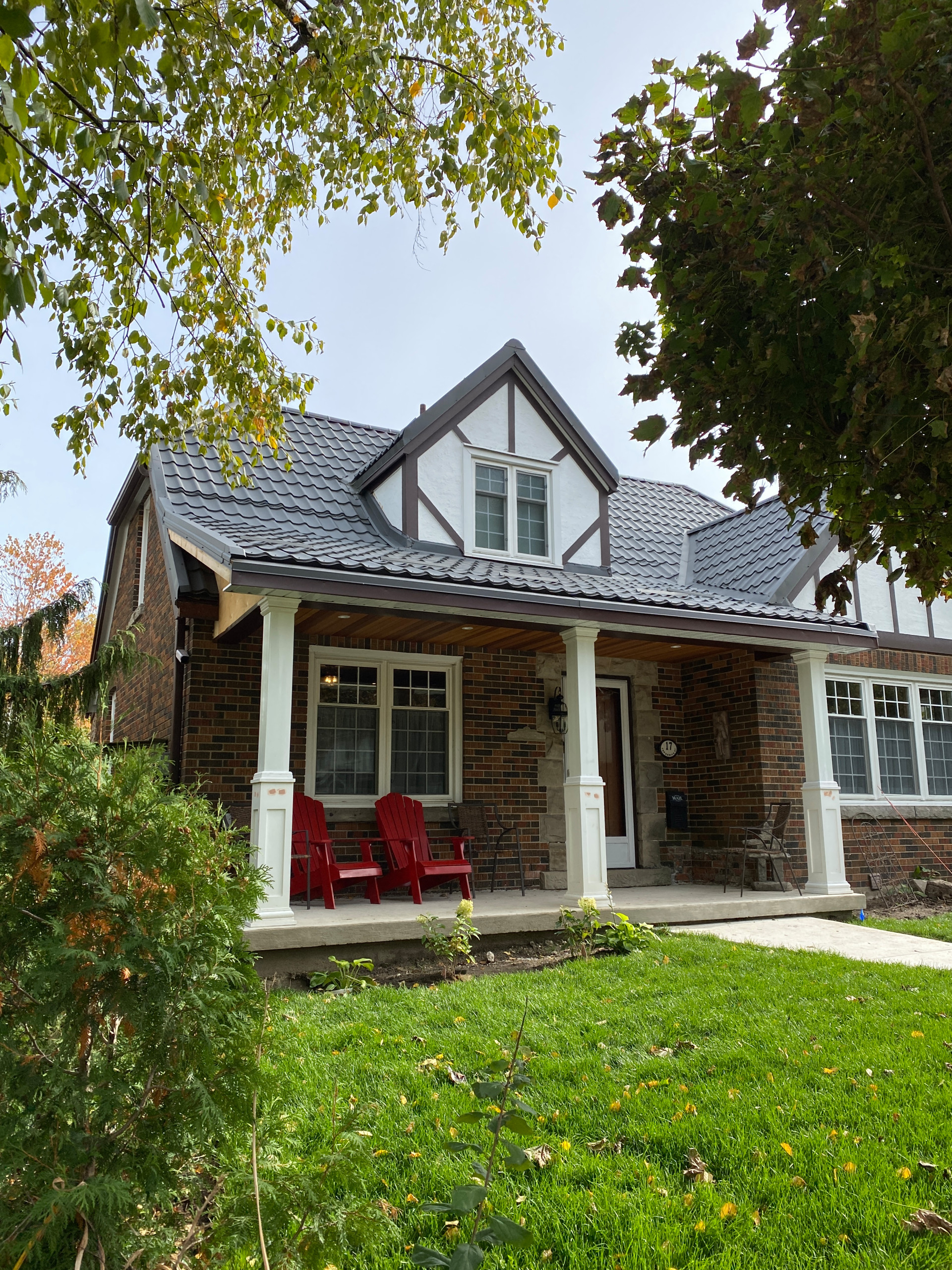 Frederick St Charm
