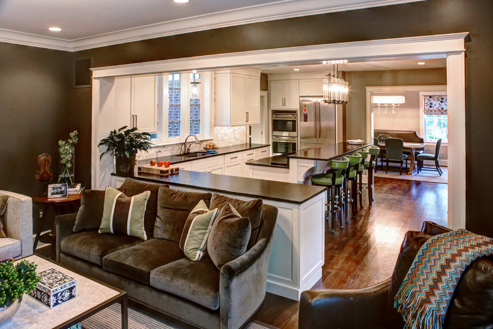 Example of a trendy kitchen design in Baltimore
