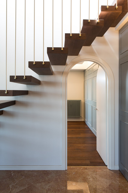 OZN | The english house classique-escalier