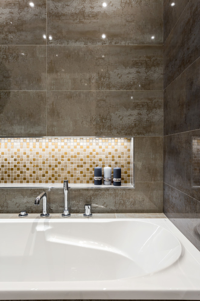 Просторная двухкомнатная квартира на Крестовском острове