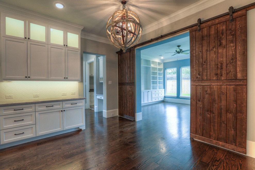 Inspiration for a transitional kitchen remodel in Houston