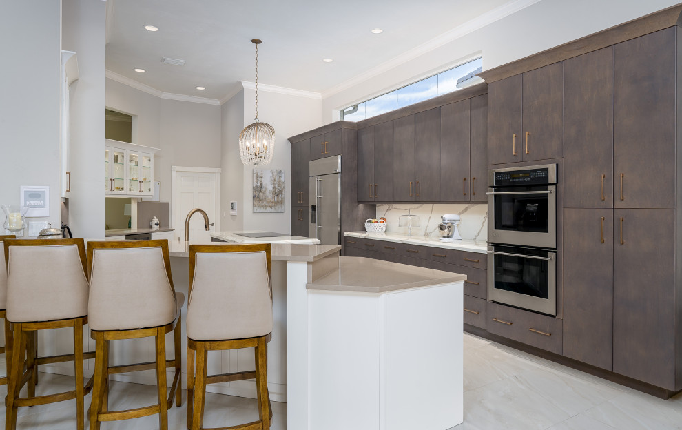 Kitchen - transitional kitchen idea