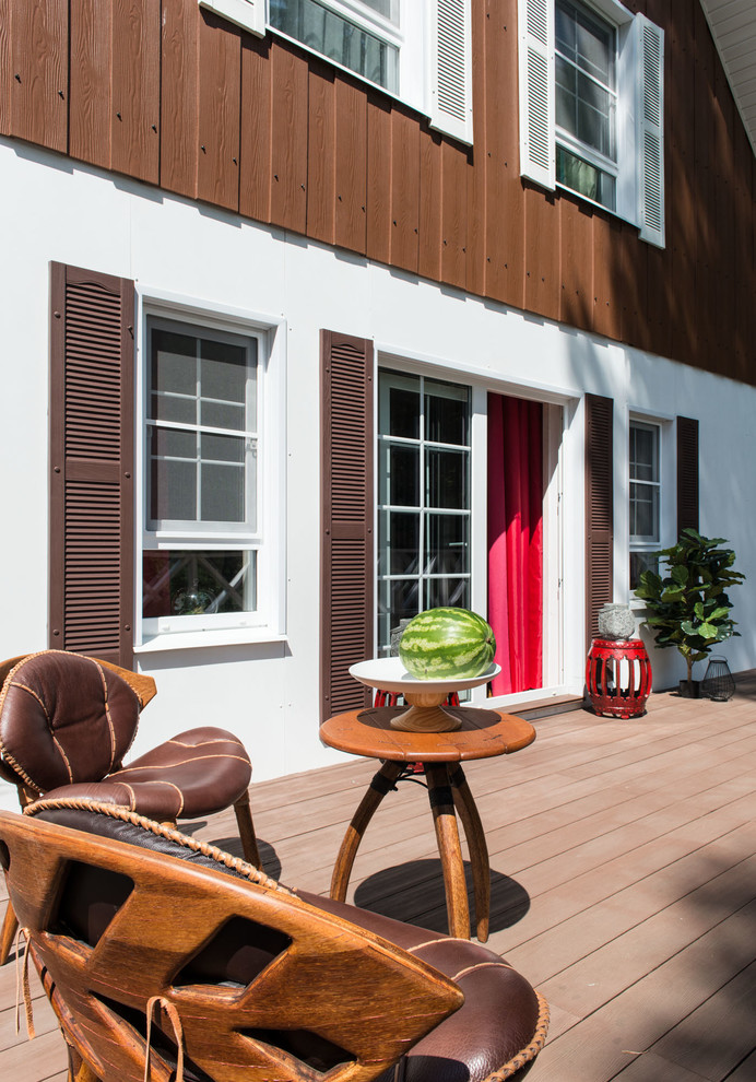 Открытая терраса на 2 этаже дома