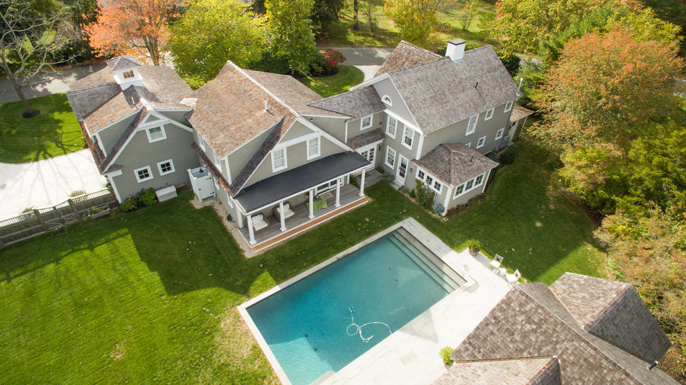 Home design - transitional home design idea in Boston