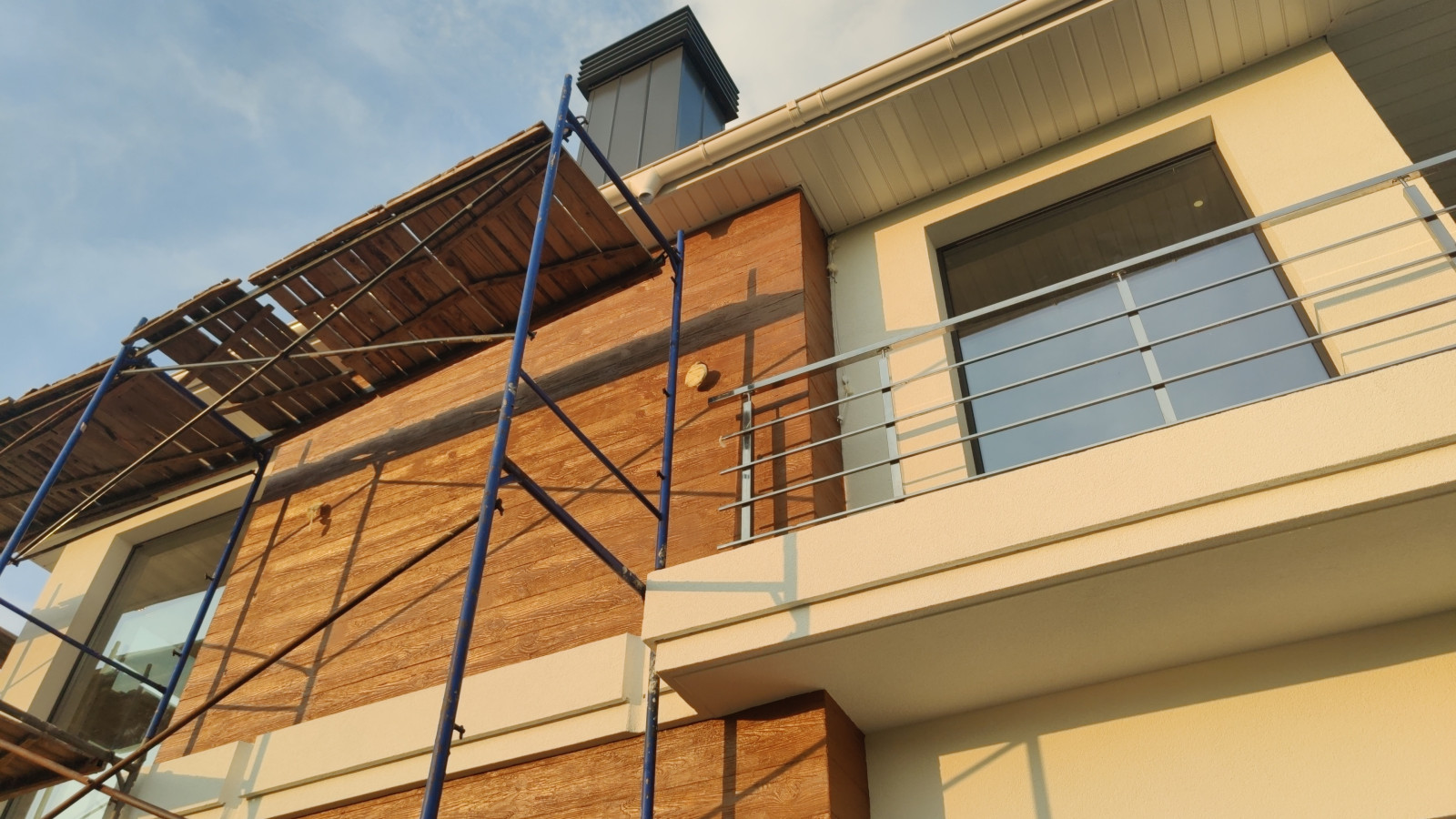 Декоративная штукатурка имитирует фактуру Дерево Visage Ceresit, газобетон и ППС