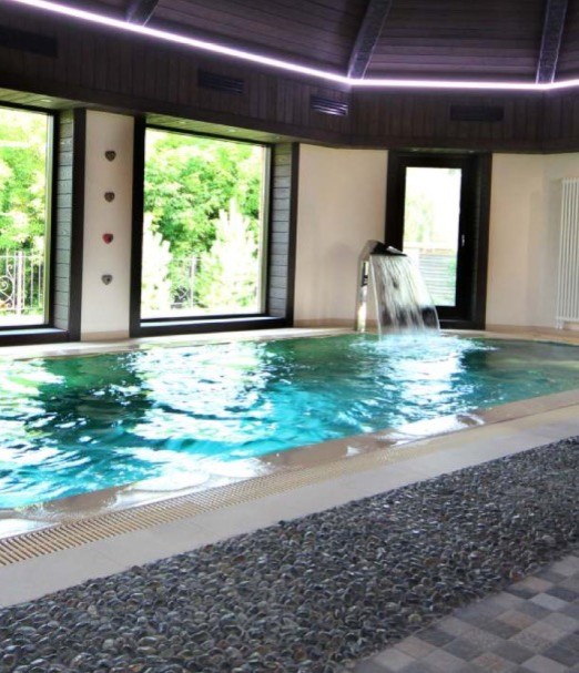 Комплекс для отдыха. Бассейн.