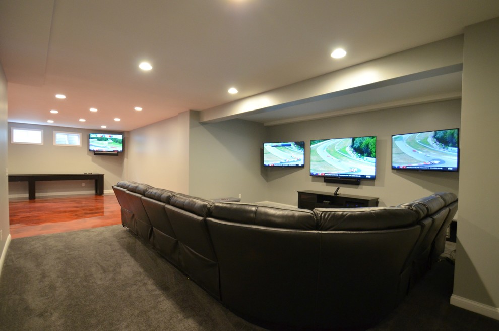 Transitional basement photo in Cincinnati