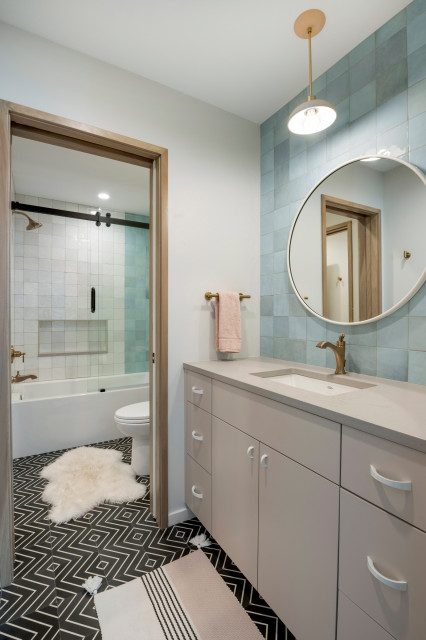 Warm-Modern contemporary-bathroom