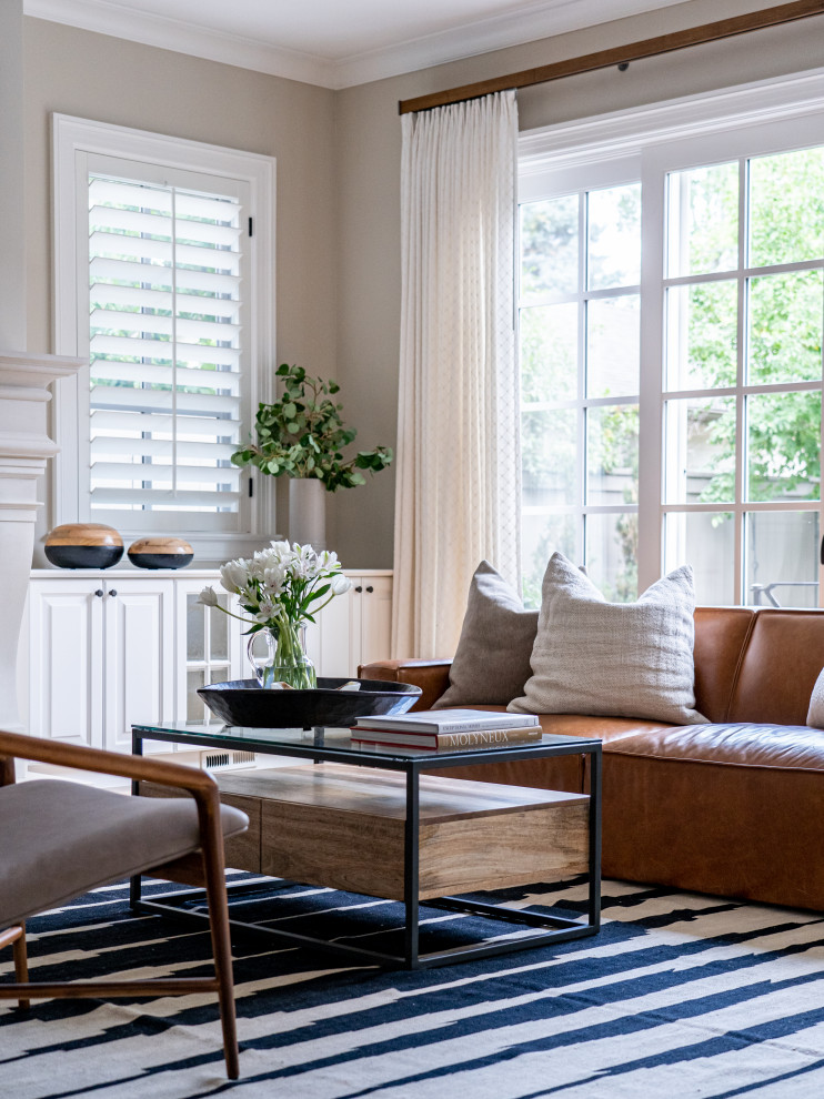 Transitional Yet Contemporary Staging