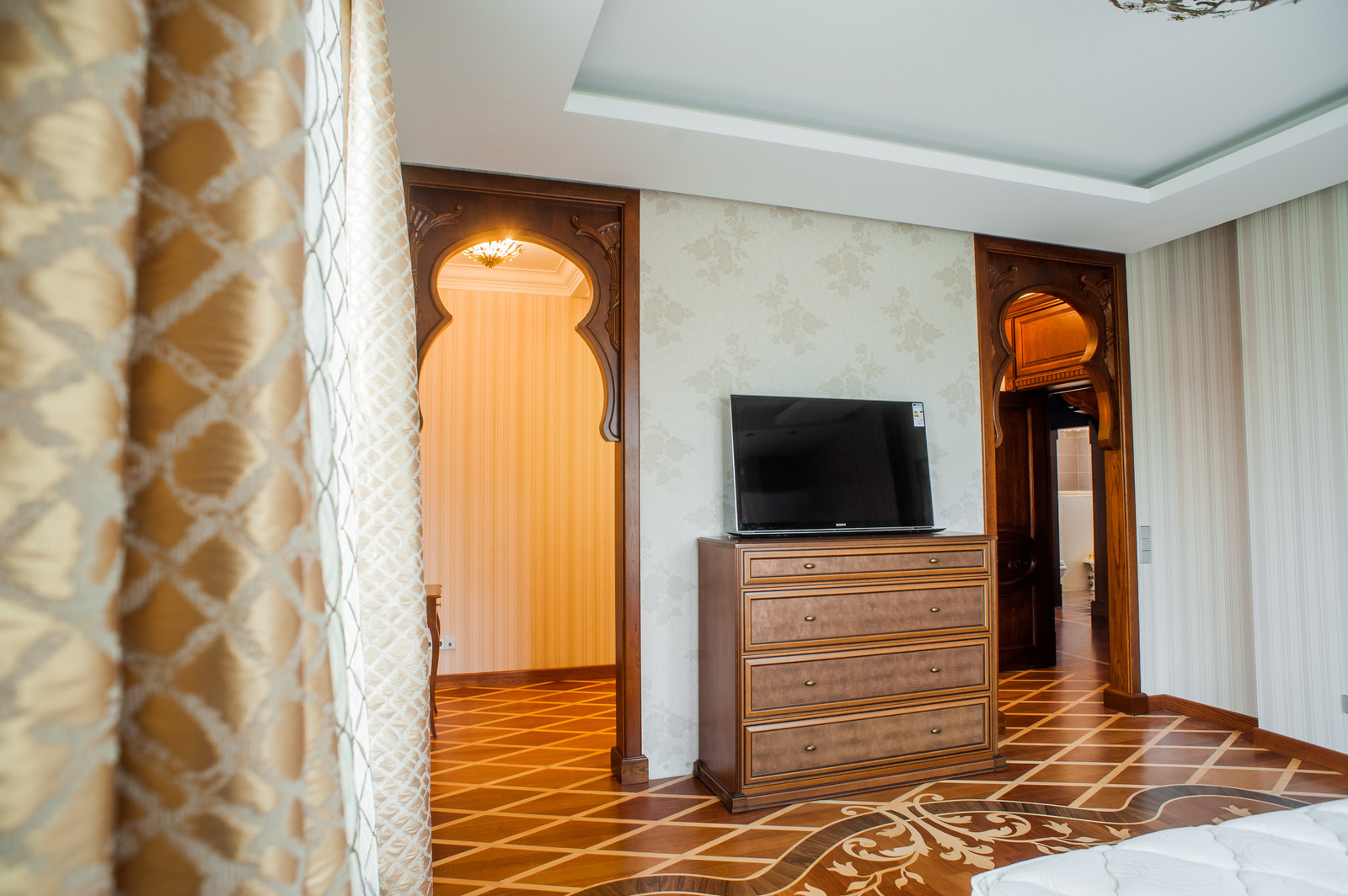 Частный дом с интерьерами из дуба