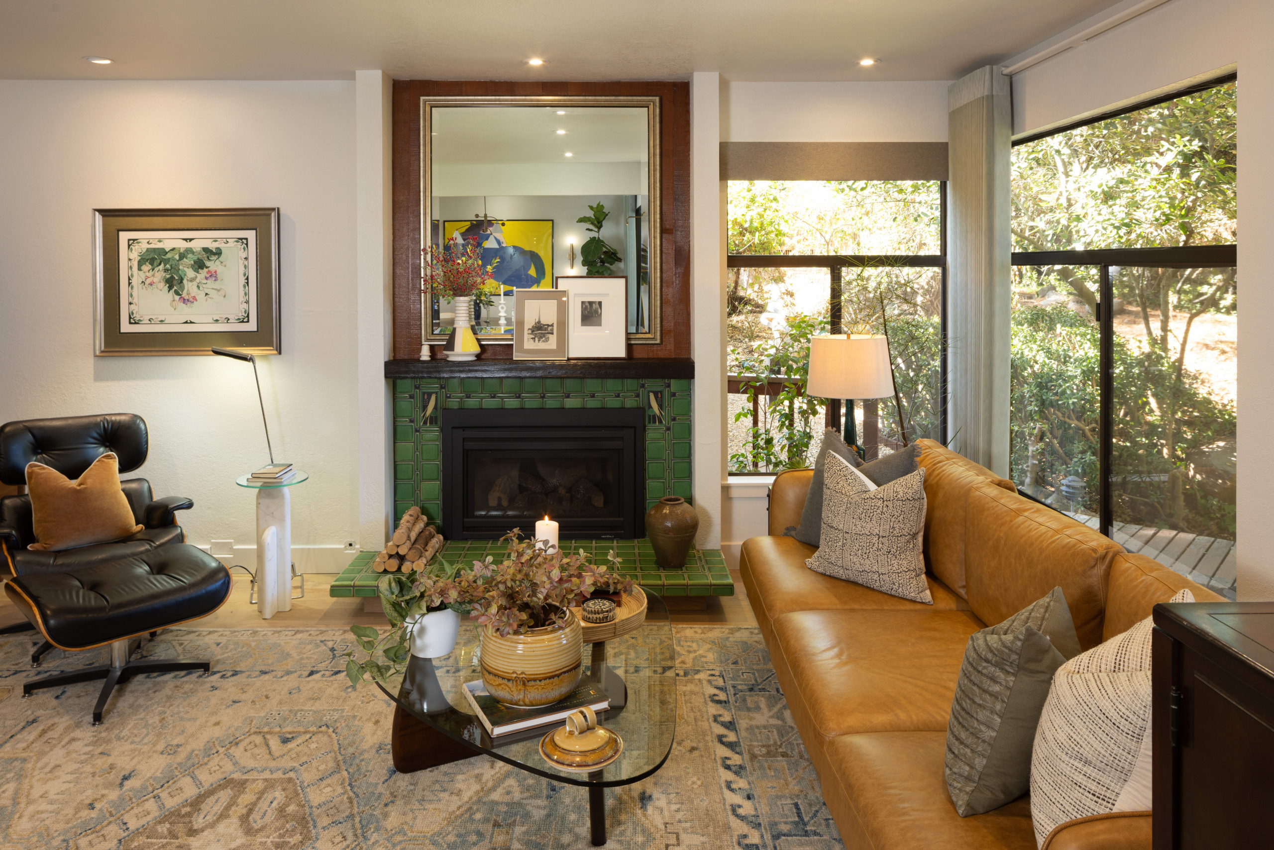 Mid-Century Among the Oaks Condo