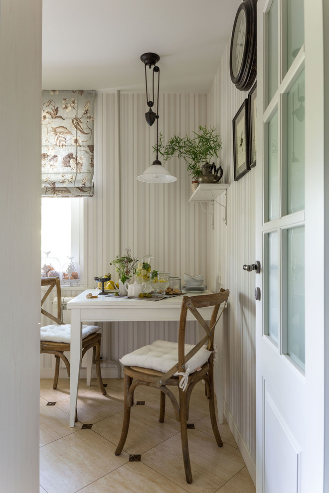 Inspiration for a traditional kitchen in Moscow.