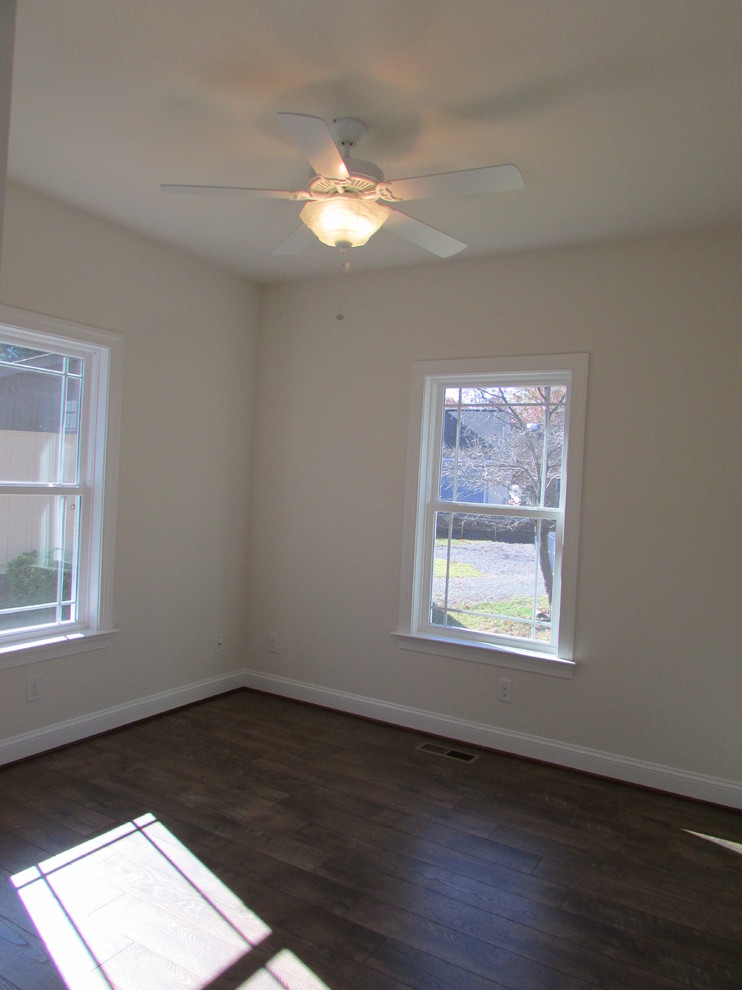 Home design - transitional home design idea