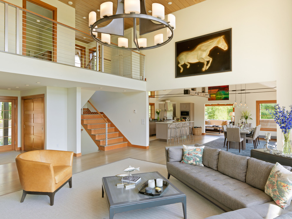 Inspiration for a large contemporary formal living room in Burlington.