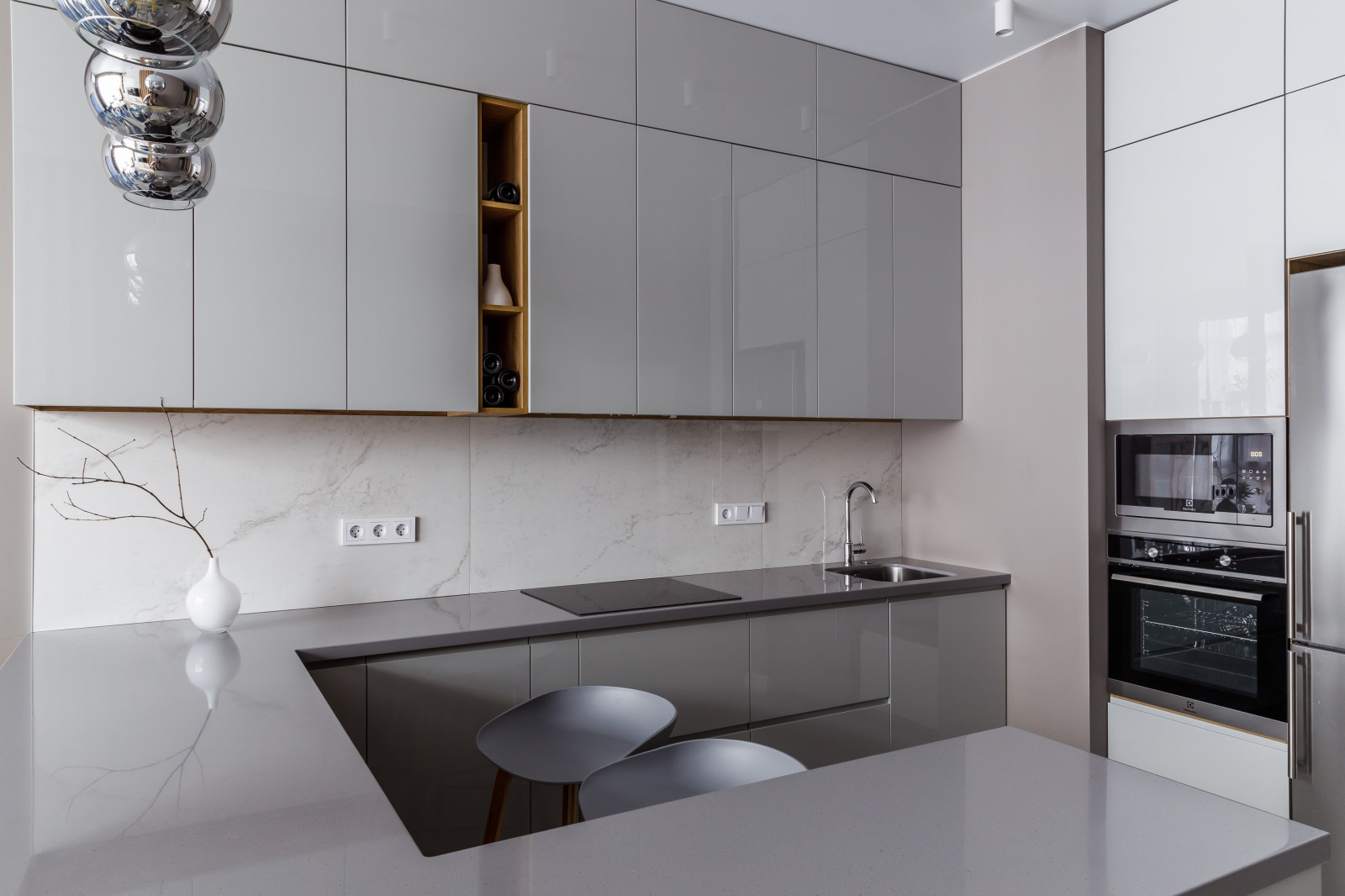 Светлая квартира с яркими акцентами 51 м²