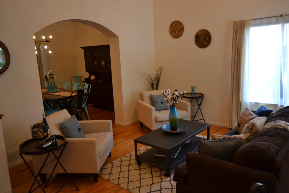 Transitional home design photo in Denver