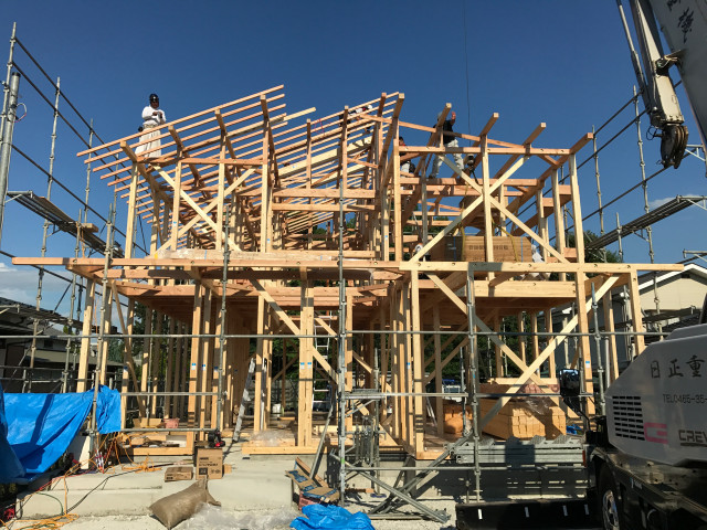 建築中の雨はどこまで気にしたらいい 建主が知っておきたい雨と工事の関係 Houzz ハウズ 建築中の雨はどこまで気にしたらいい 建主が知っておきたい雨と工事の関係 Houzz ハウズ