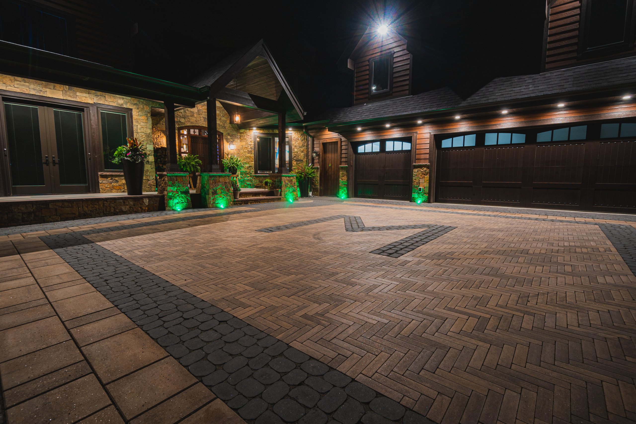 Award Winning Driveway Courtyard